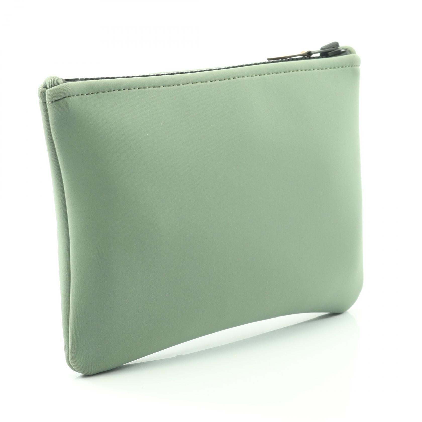 エルメス ネオベイン タラサ PM ネオプレン ポーチ