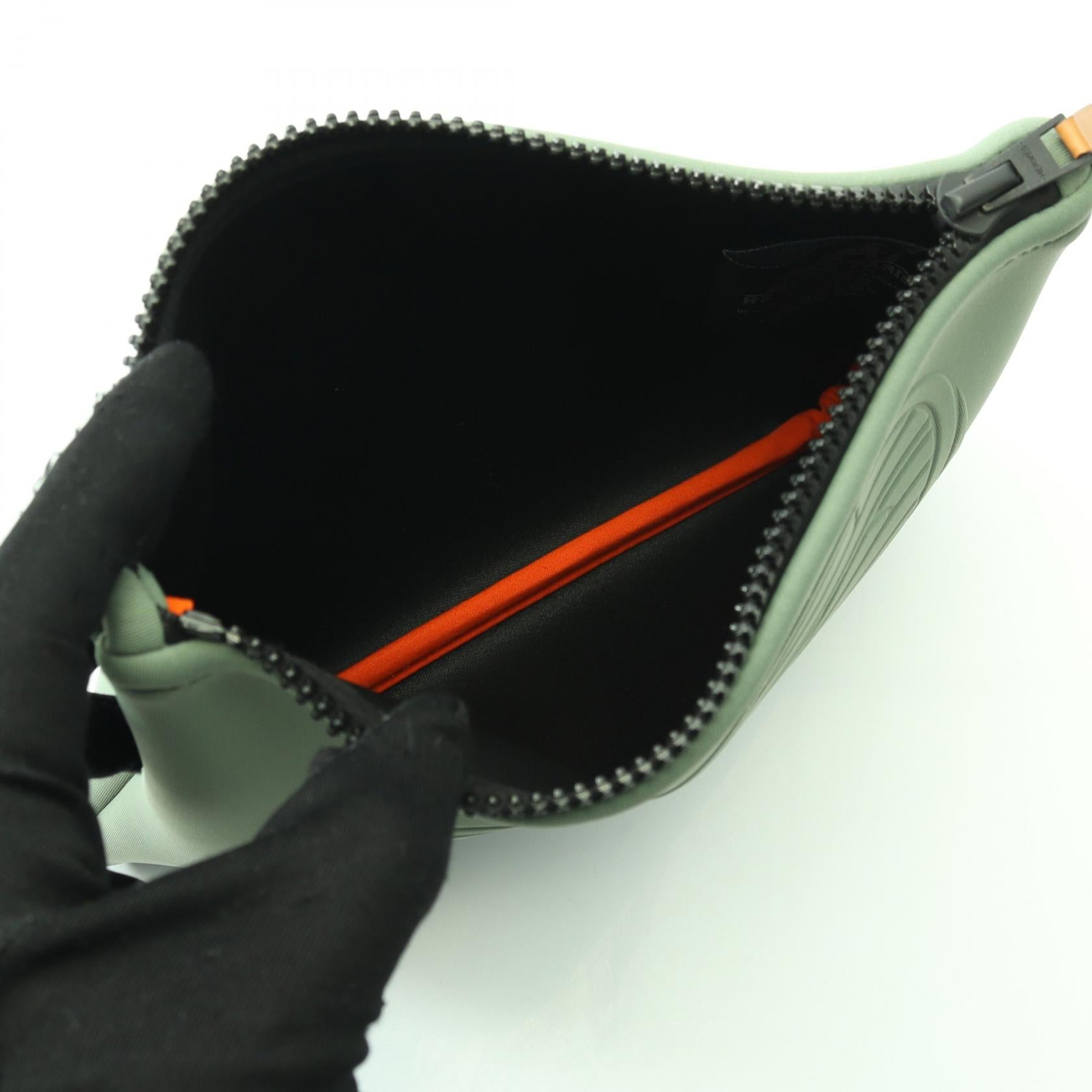 エルメス ネオベイン タラサ PM ネオプレン ポーチ