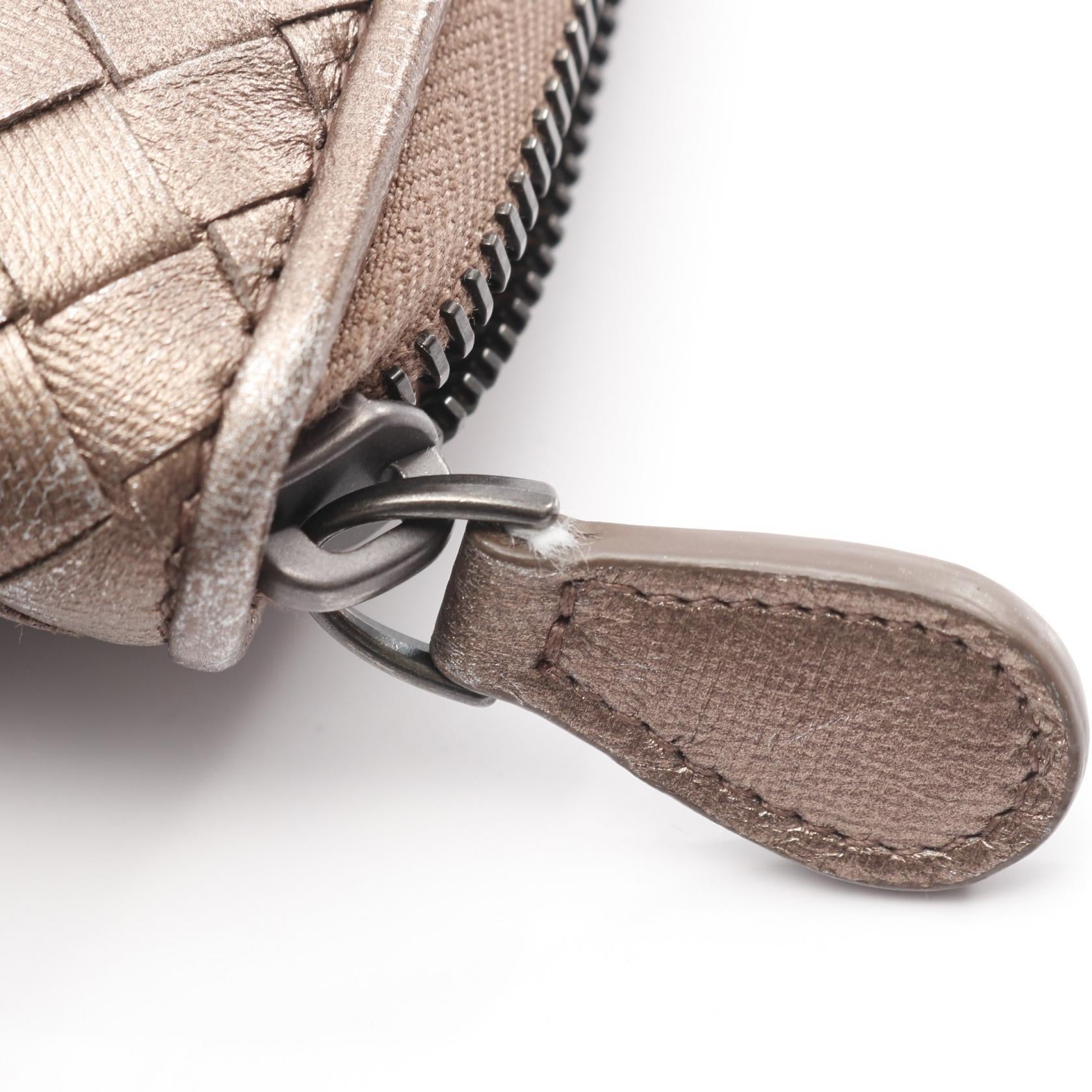 ボッテガ・ヴェネタイントレチャートレザー長財布