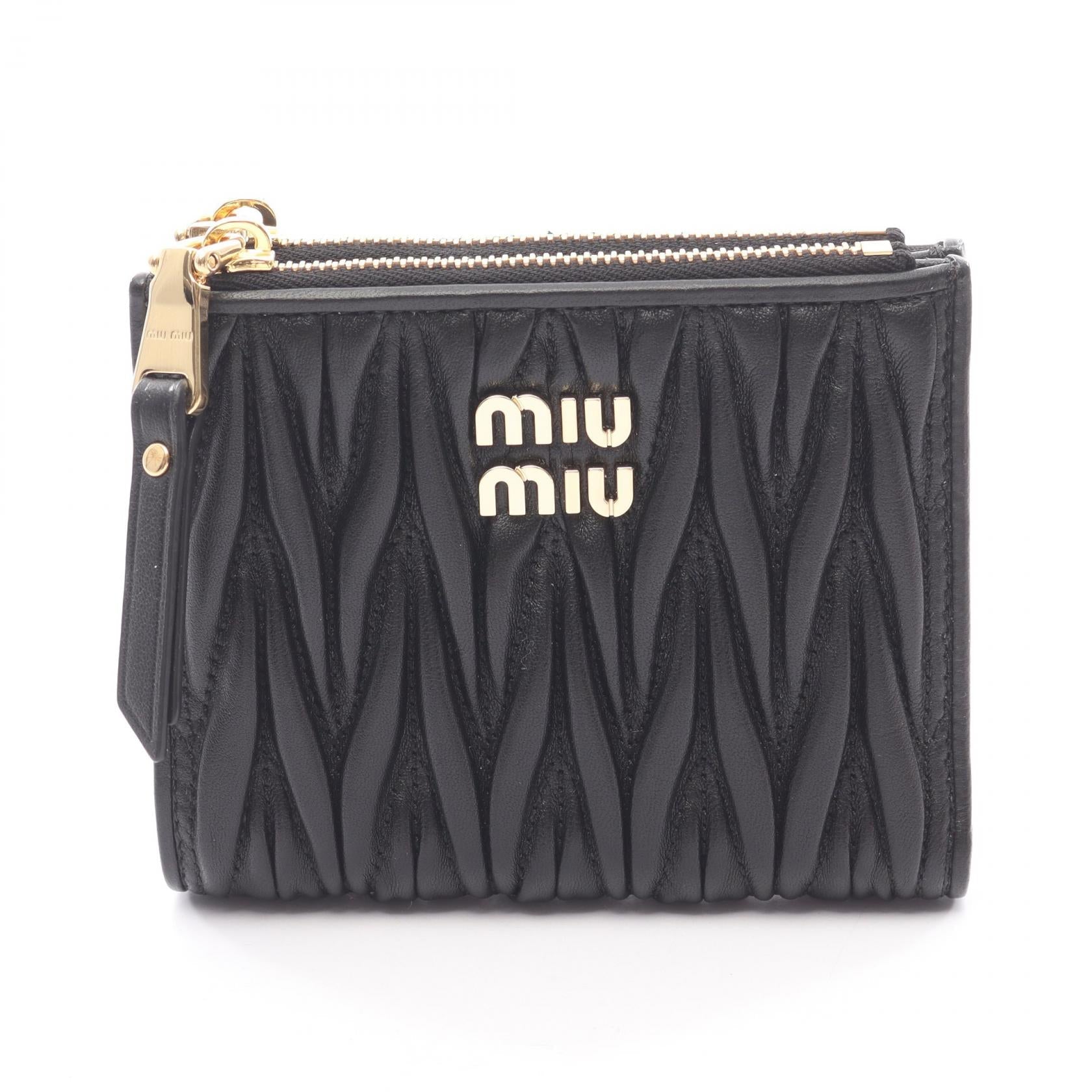 ミュウミュウ MATELASSE MIU レザー二つ折り財布