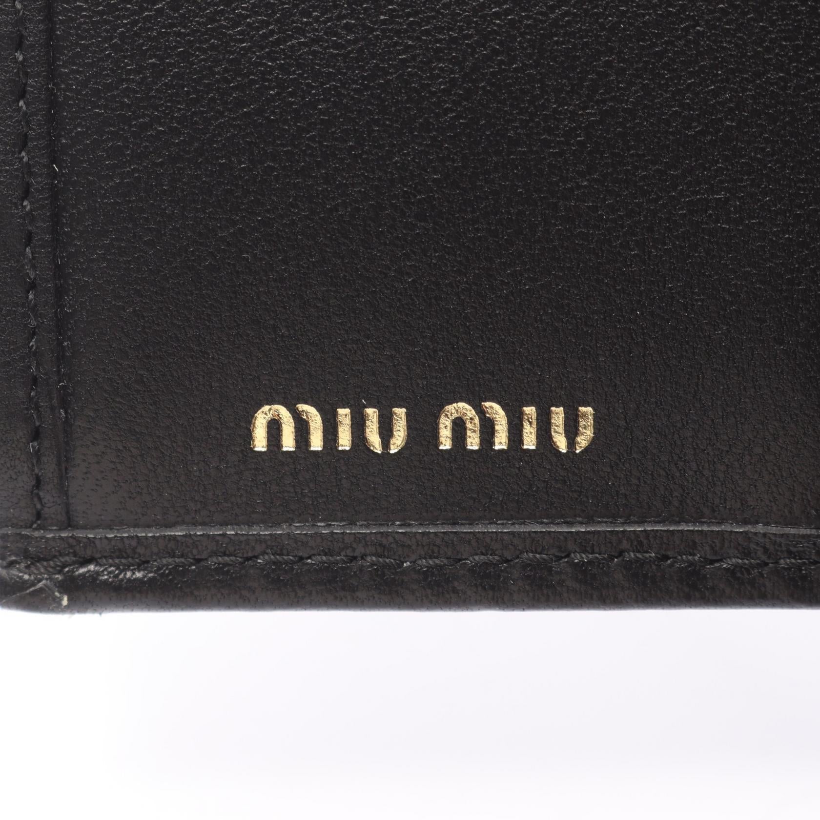 ミュウミュウ MATELASSE MIU レザー二つ折り財布