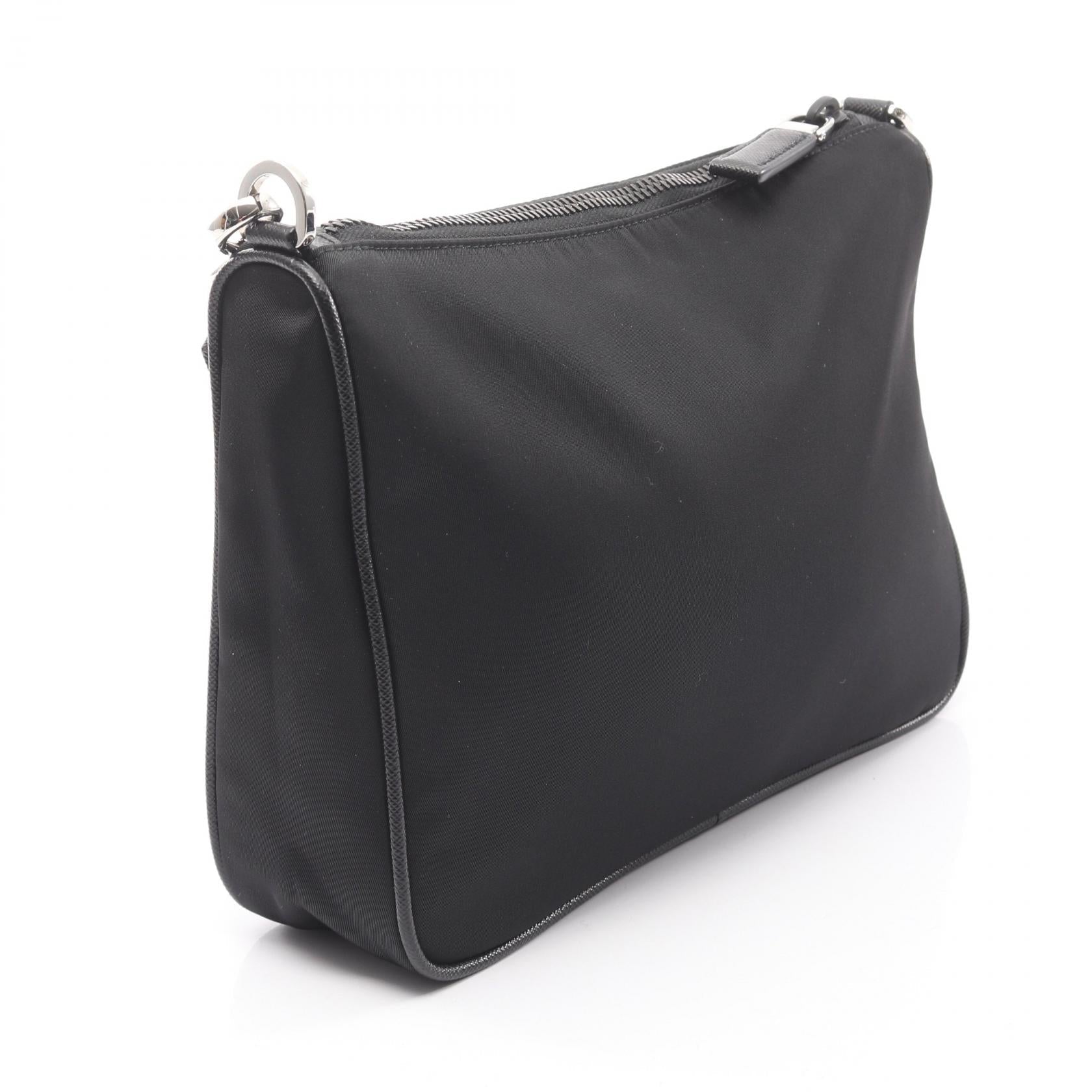 プラダ TESSUTO+SAFFIANO Re-nylon ショルダーバッグ