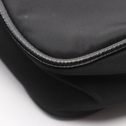 プラダ TESSUTO+SAFFIANO Re-nylon ショルダーバッグ