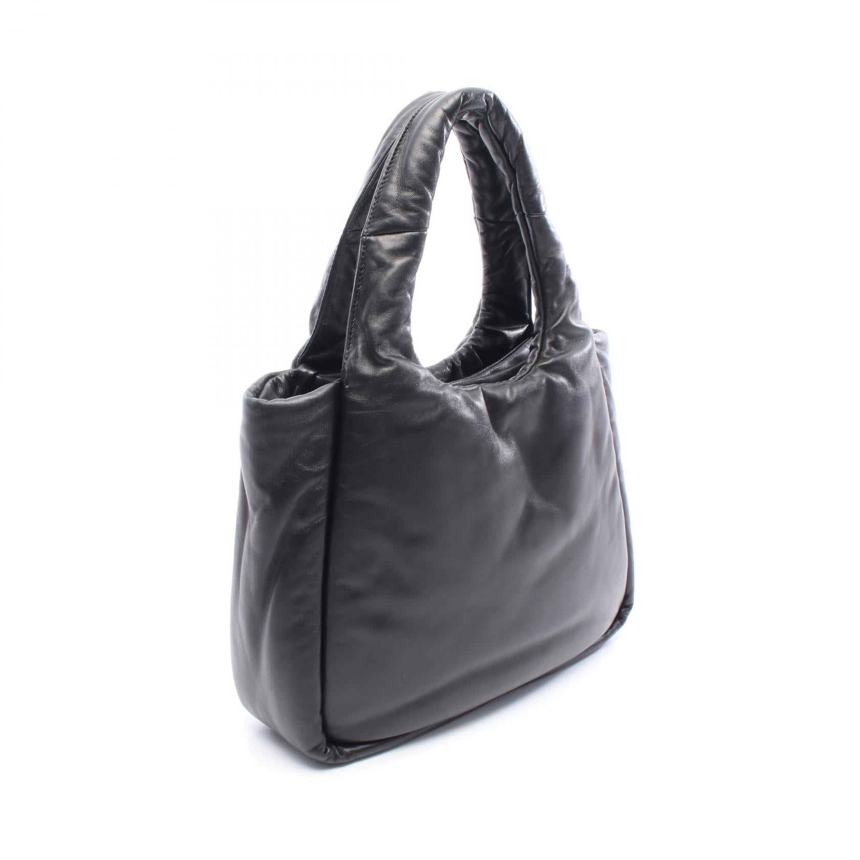 プラダ トライアングル ロゴ レザー ハンドバッグ