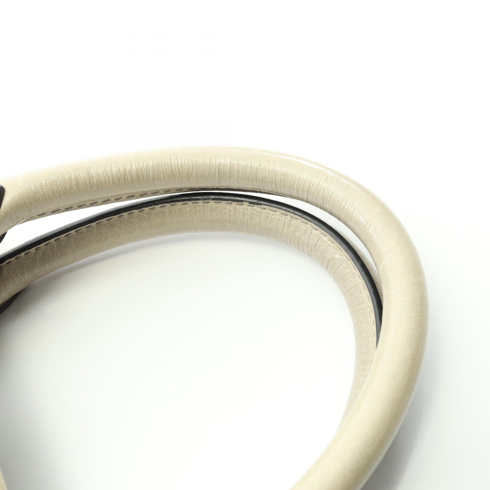 ミュウ ミュウ VITELLO LUX レザー ハンドバッグ