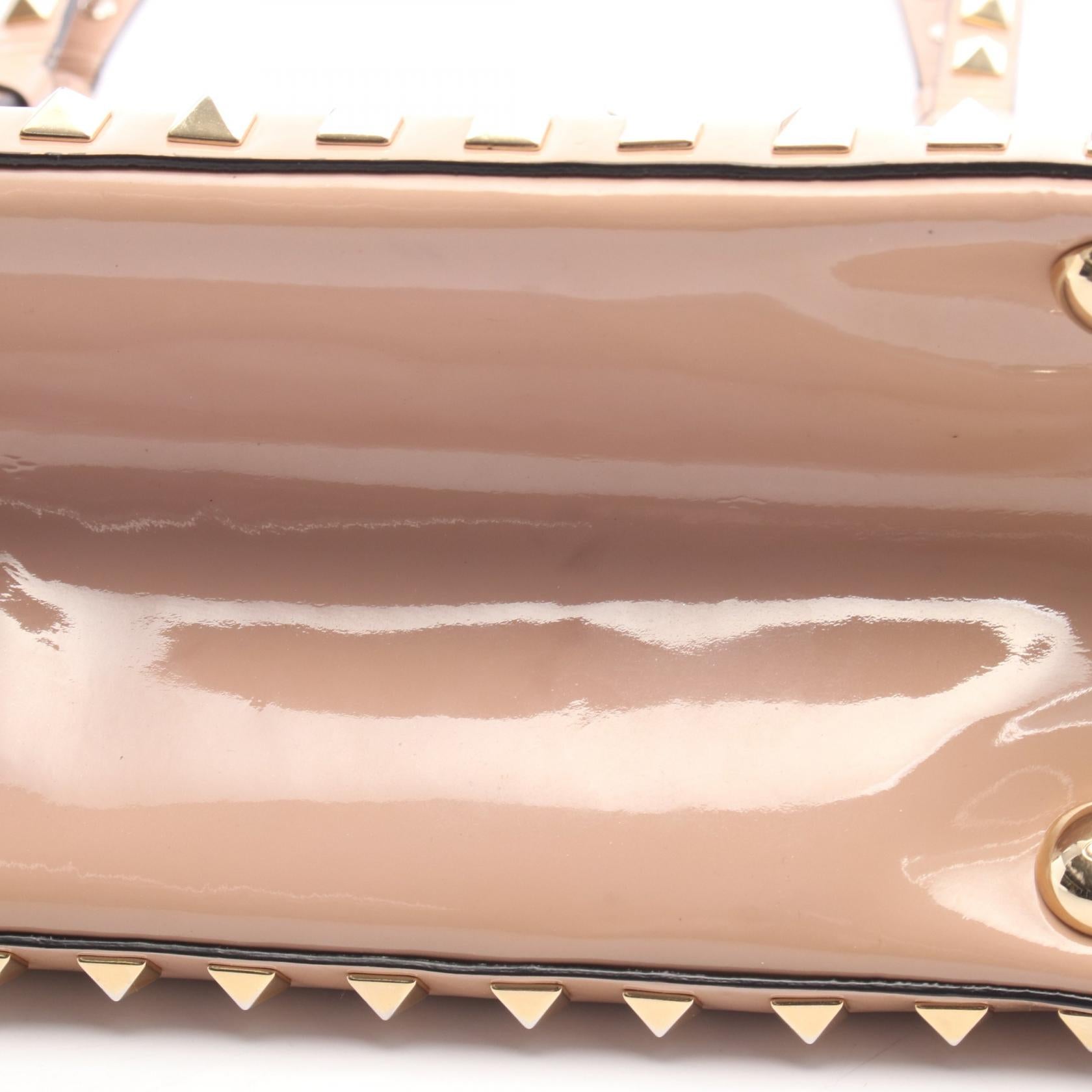 ヴァレンティノガラヴァーニ ロックスタッズ パテントレザー トートバッグ