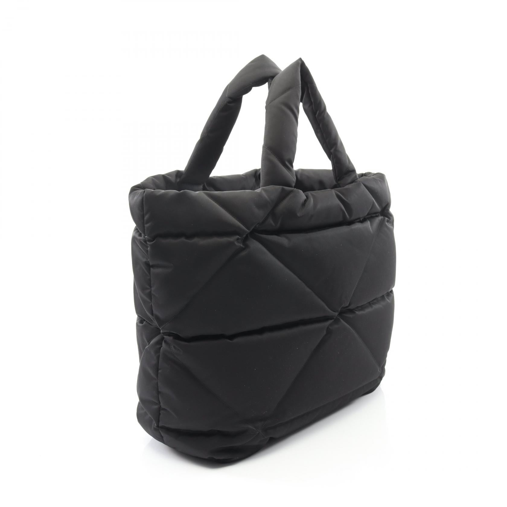 プラダ Re-Nylon トートバッグ