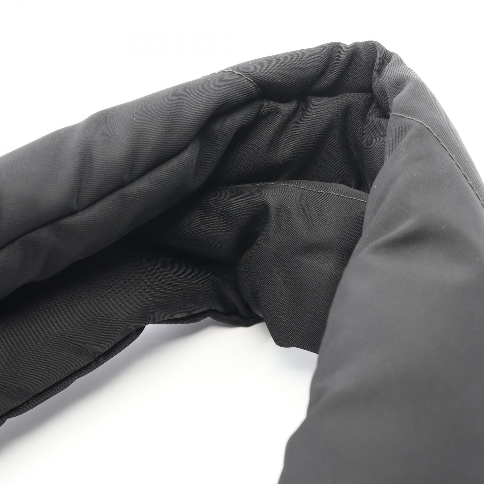 プラダ Re-Nylon トートバッグ