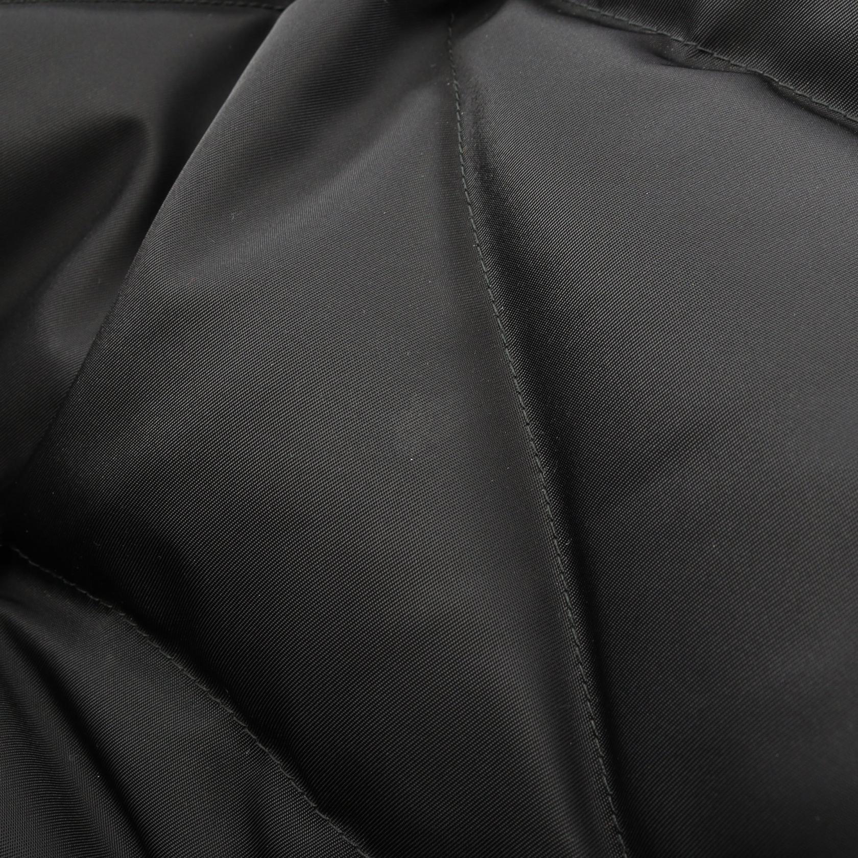 プラダ Re-Nylon トートバッグ