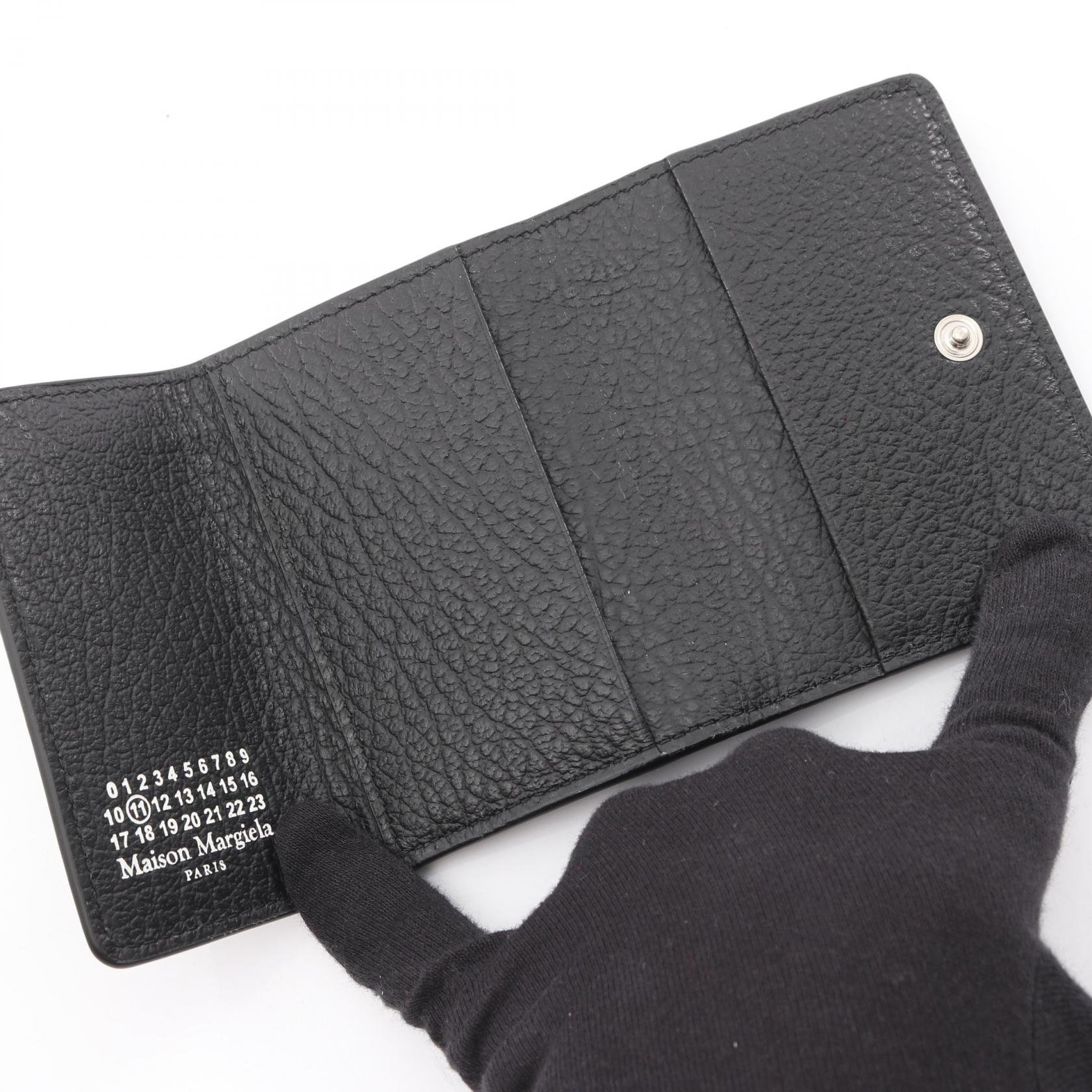 メゾンマルジェラ レザー三つ折り財布