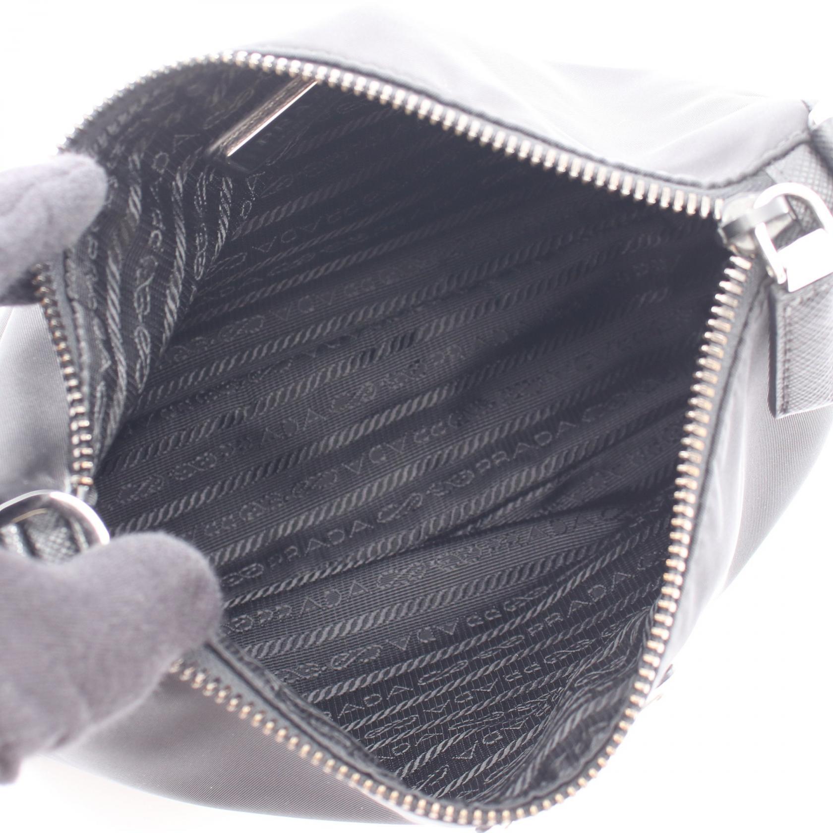 プラダ SAFFIANO TRAVEL ナイロンサフィアーノレザー ショルダーバッグ