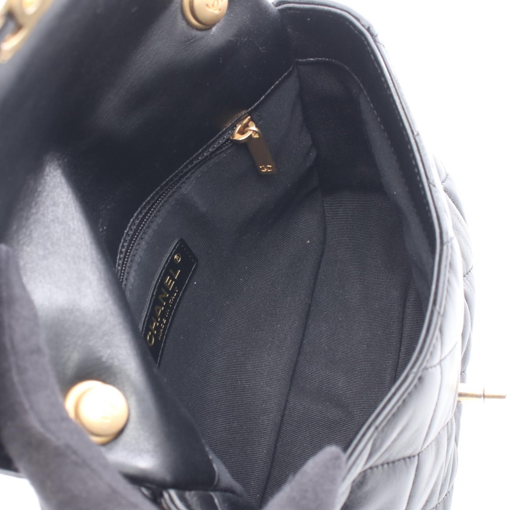 シャネル マトラッセ レザーショルダーバッグ