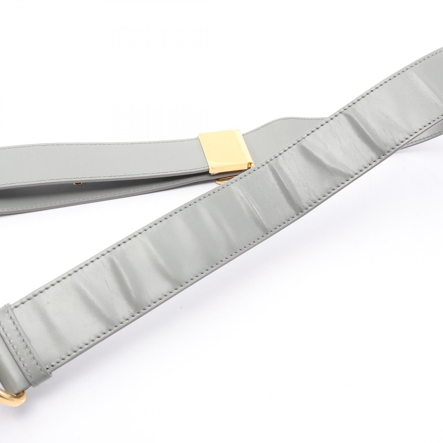 ディオール 30 MONTAIGNE レザー ショルダーバッグ
