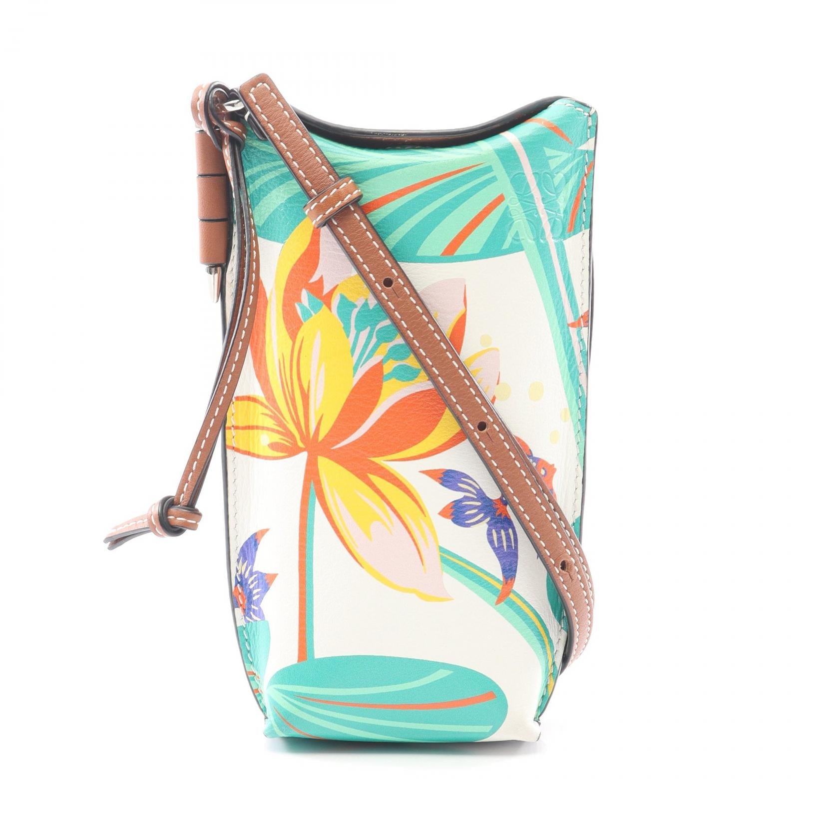 ロエベ PAULA GATE POCKET WATERLILY レザー ショルダーバッグ