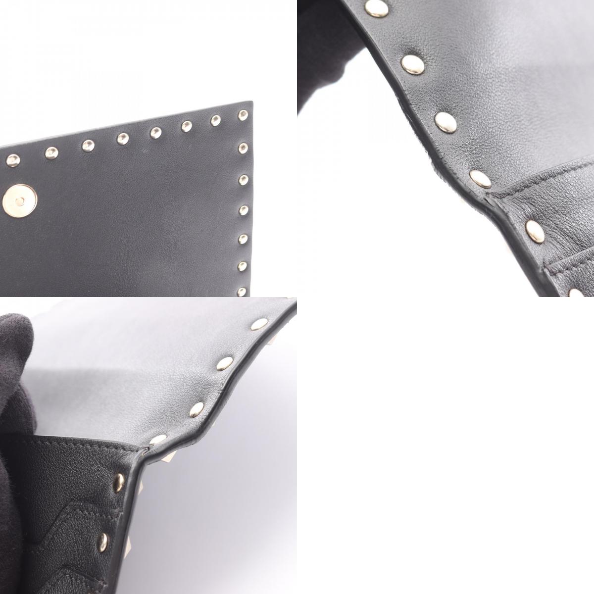 ヴァレンティノガラヴァーニ ロックスタッズ レザー クラッチバッグ
