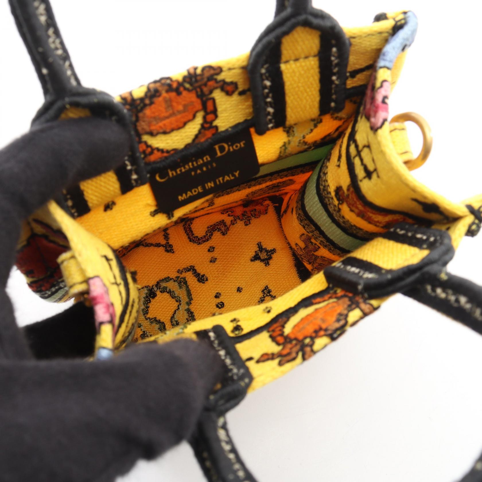 ディオール BOOK TOTE バーティカルミニフォンバッグ