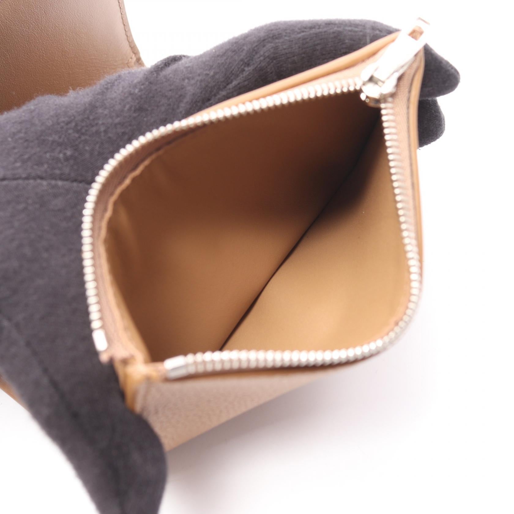 ロエベ バーティカルウォレットスモール レザー三つ折り財布