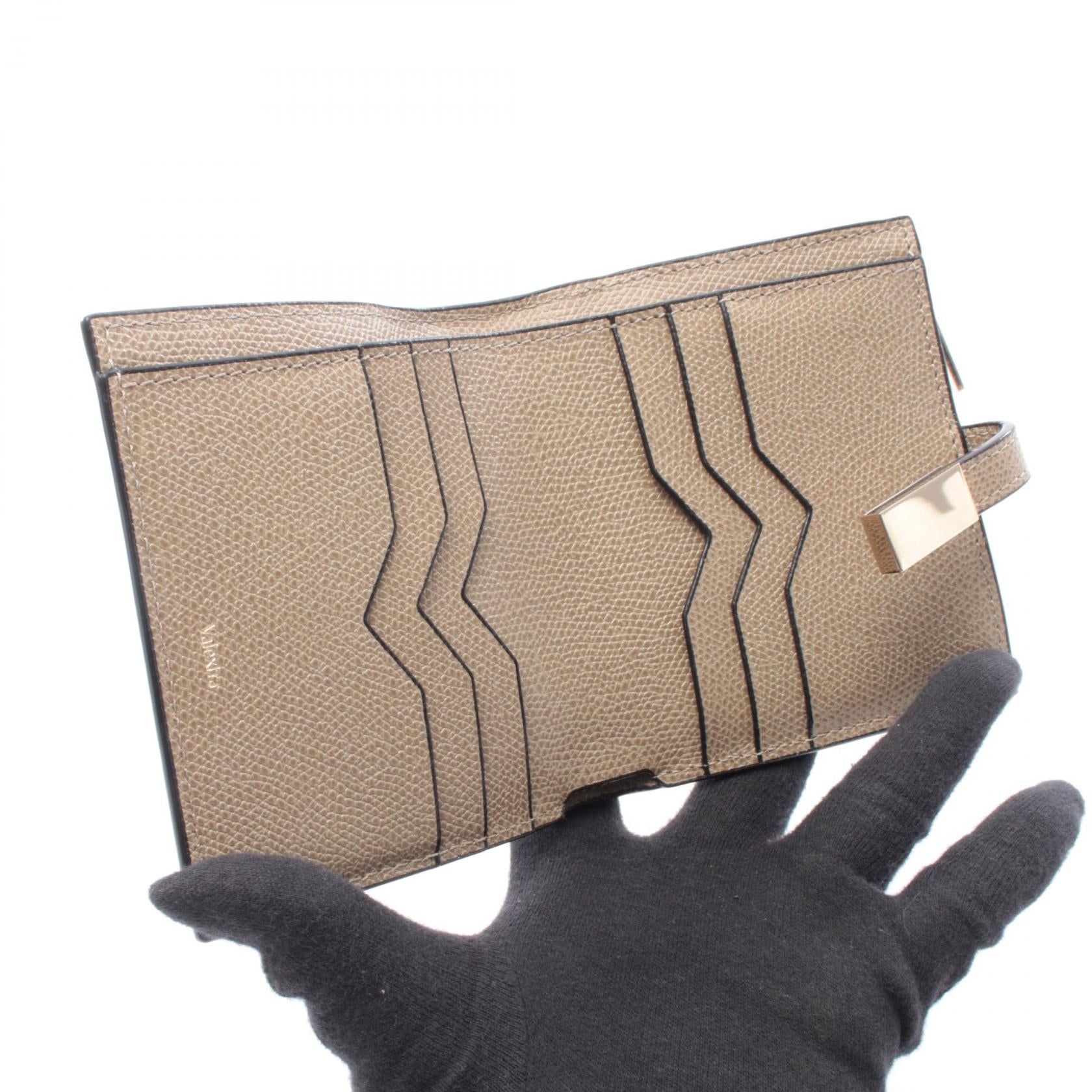 ヴァレクストラ イジィデ レザー二つ折り財布