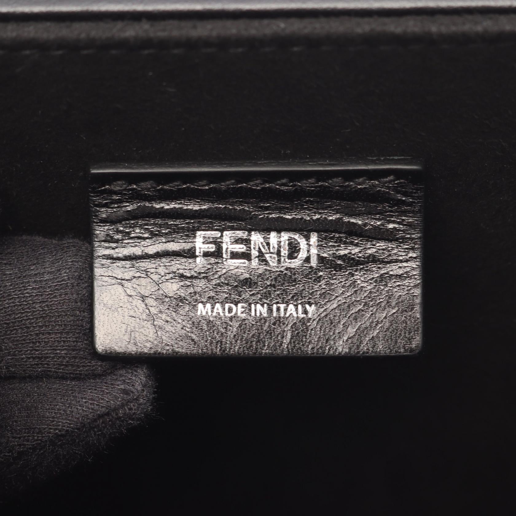 フェンディ Messenger Box Bag レザーショルダーバッグ