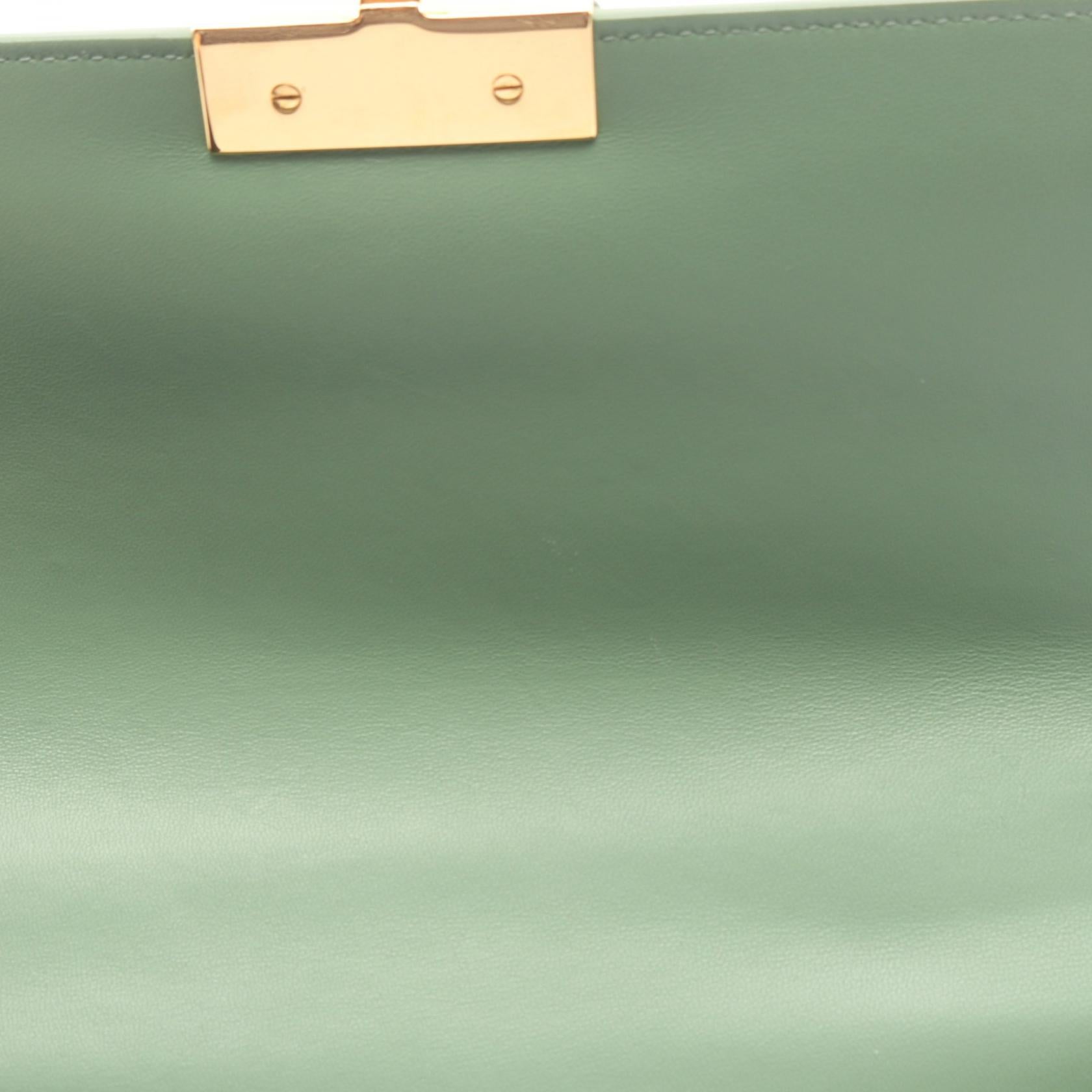 ディオール 30 MONTAIGNE レザーショルダーバッグ