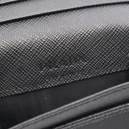 プラダ Re-Nylon レザー二つ折り財布