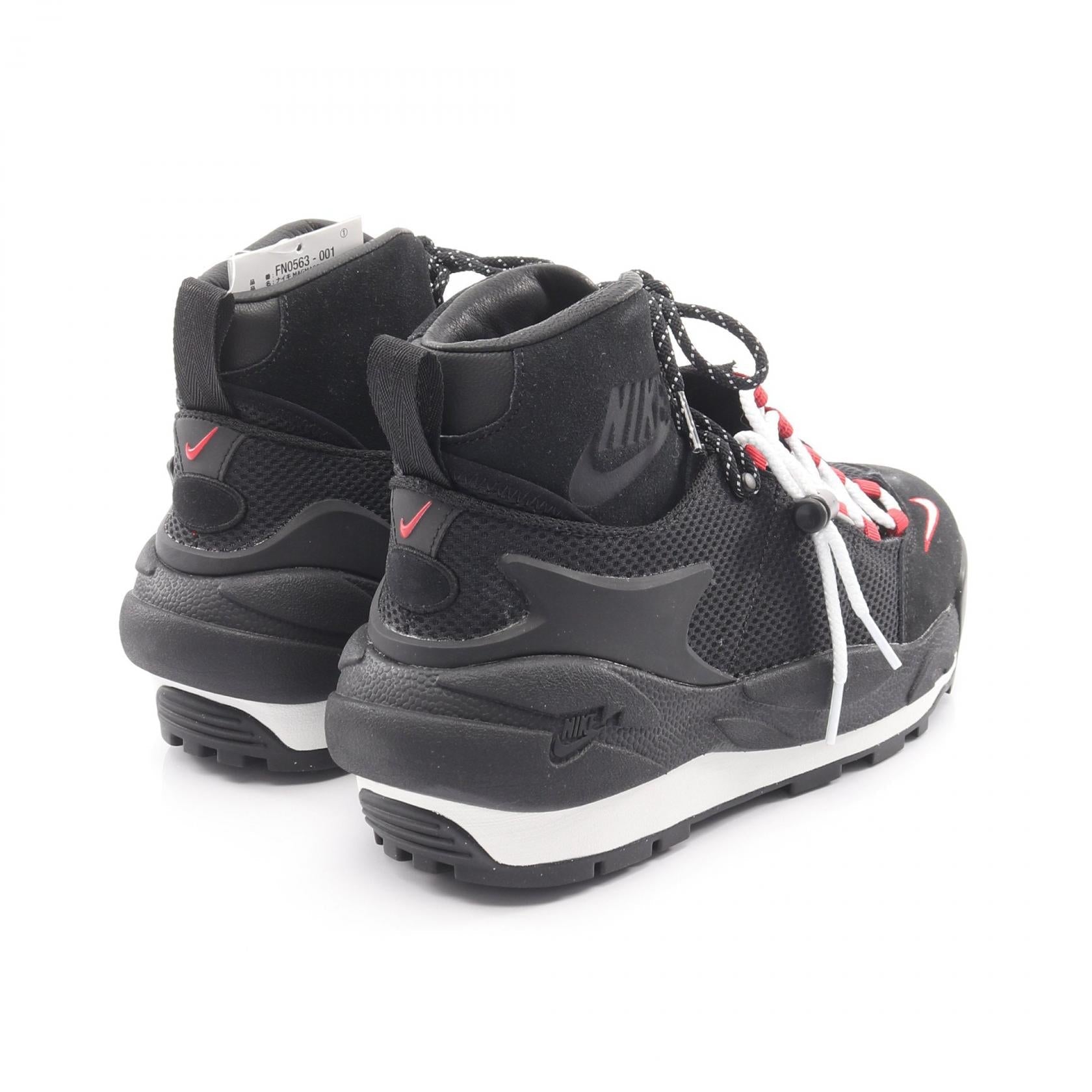 ナイキ NIKE × Sacai Magmascape スニーカー