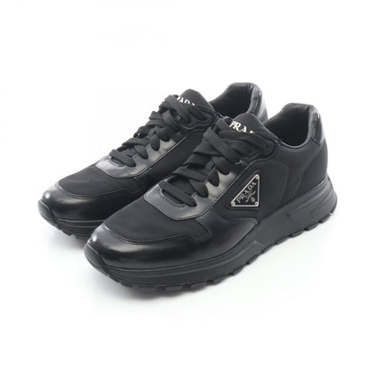 プラダ Re-Nylon レザースニーカー