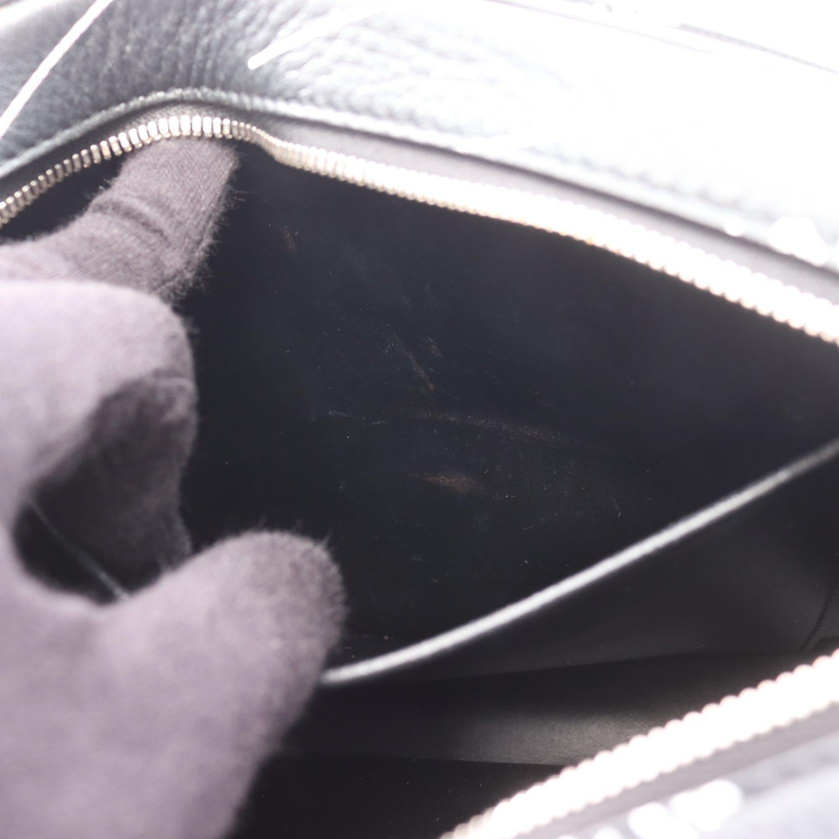 バレンシアガ EVERYDAY CAMERA BAG S レザー ショルダーバッグ