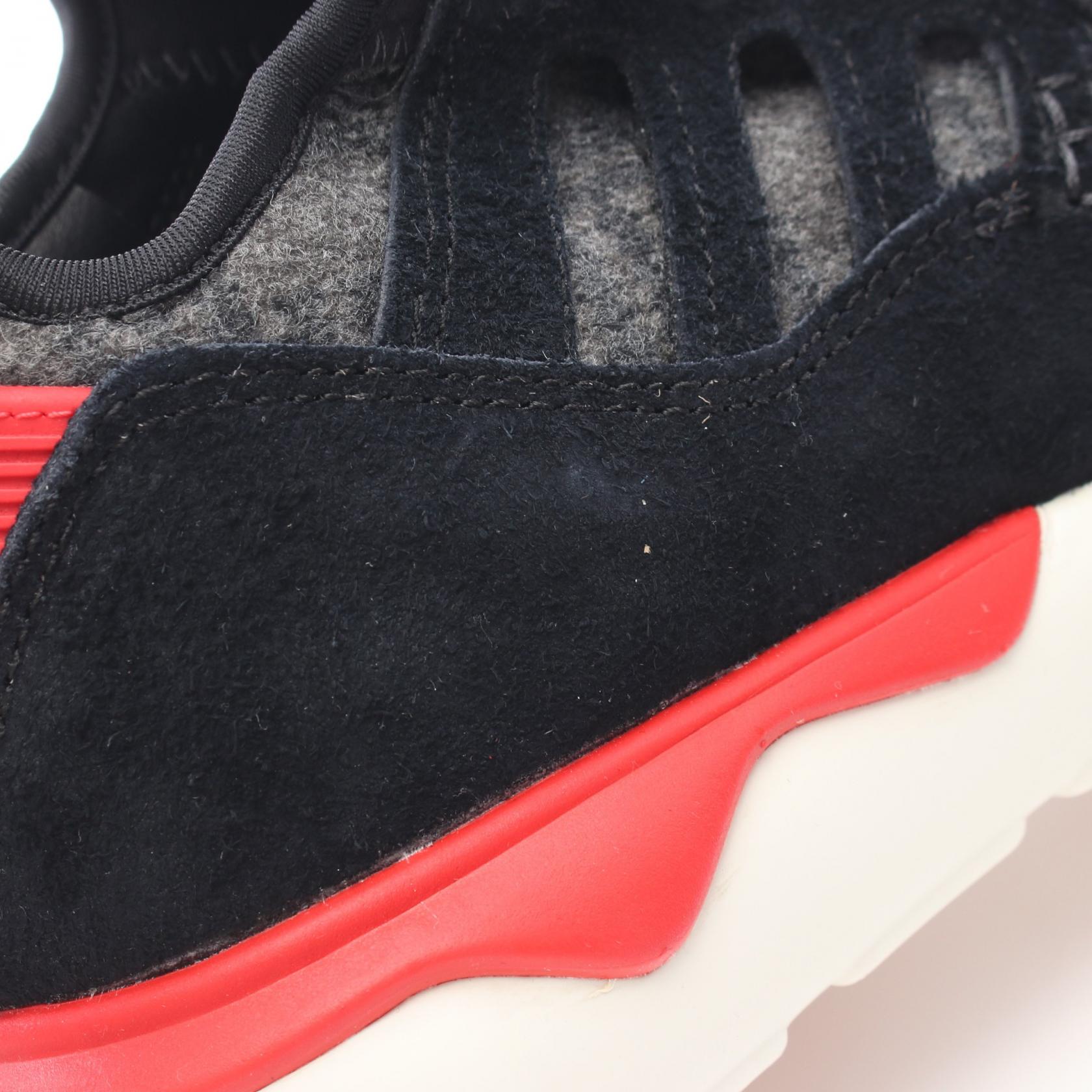 アディダス TUBULAR MOC RUNNER スニーカー