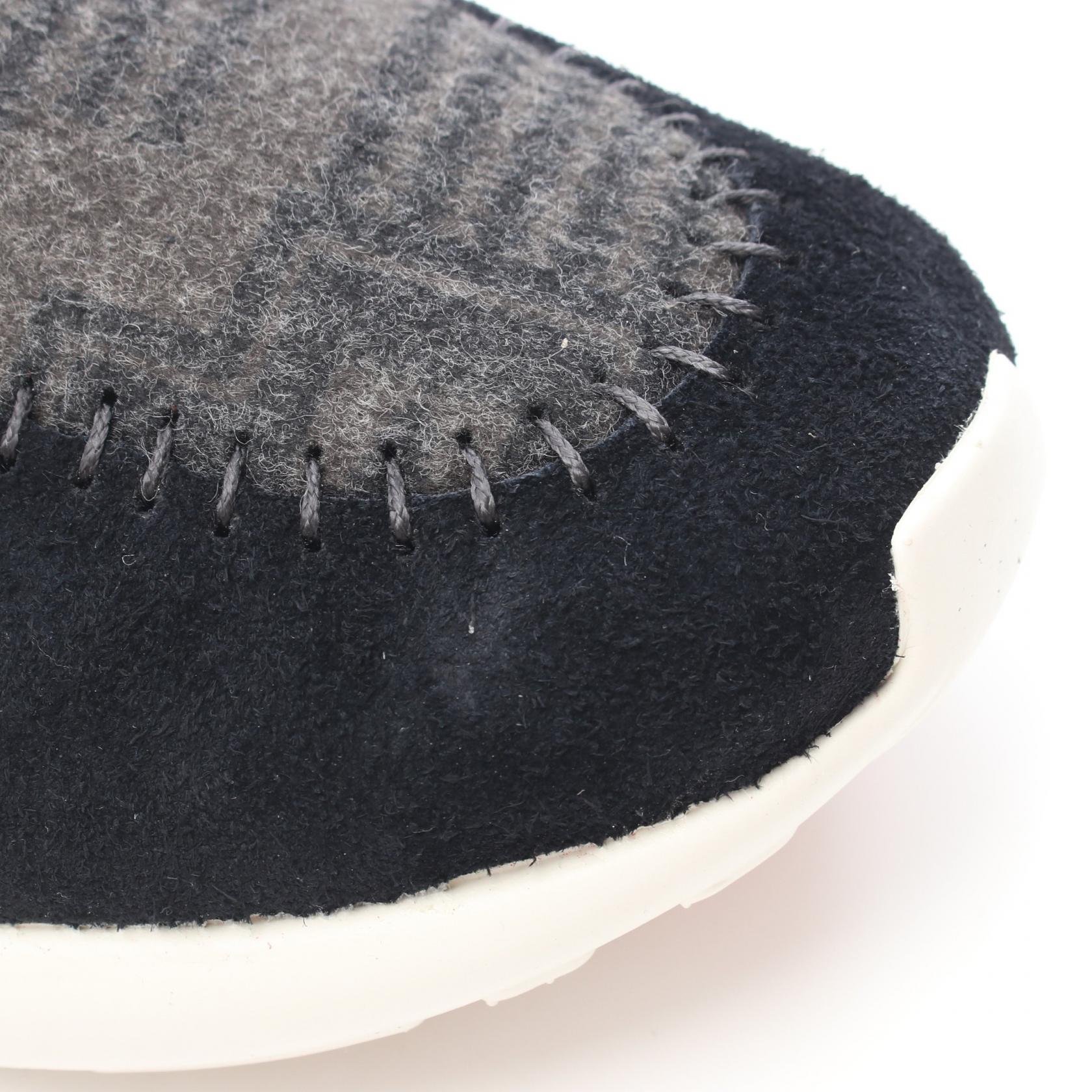 アディダス TUBULAR MOC RUNNER スニーカー