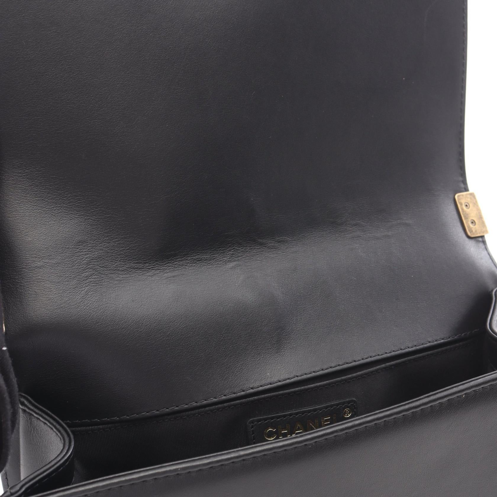 シャネル ボーイシャネル レザーショルダーバッグ