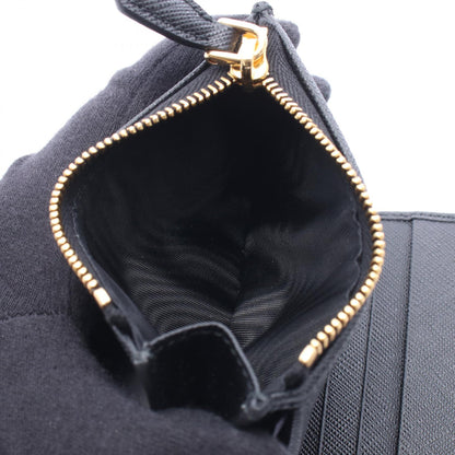 プラダ SAFFIANO TRIANG 二つ折り財布