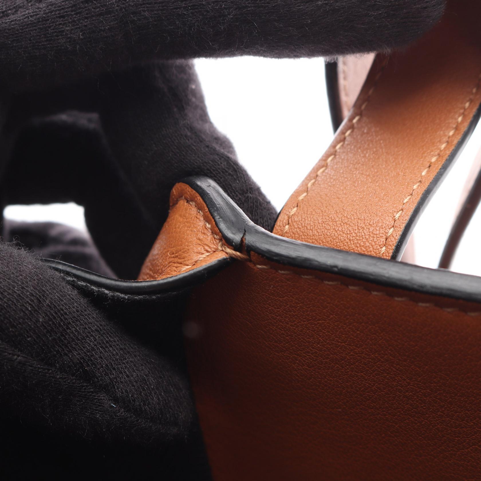 ロエベ HAMMOCK SMALL レザー ハンドバッグ