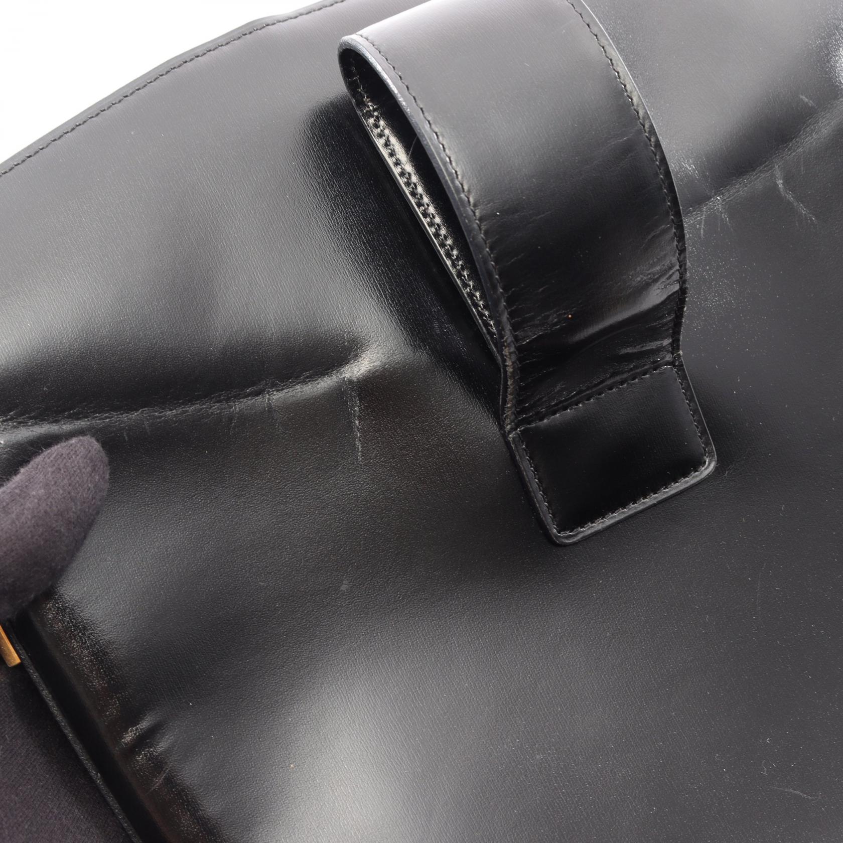 セリーヌ レザーショルダーバッグ