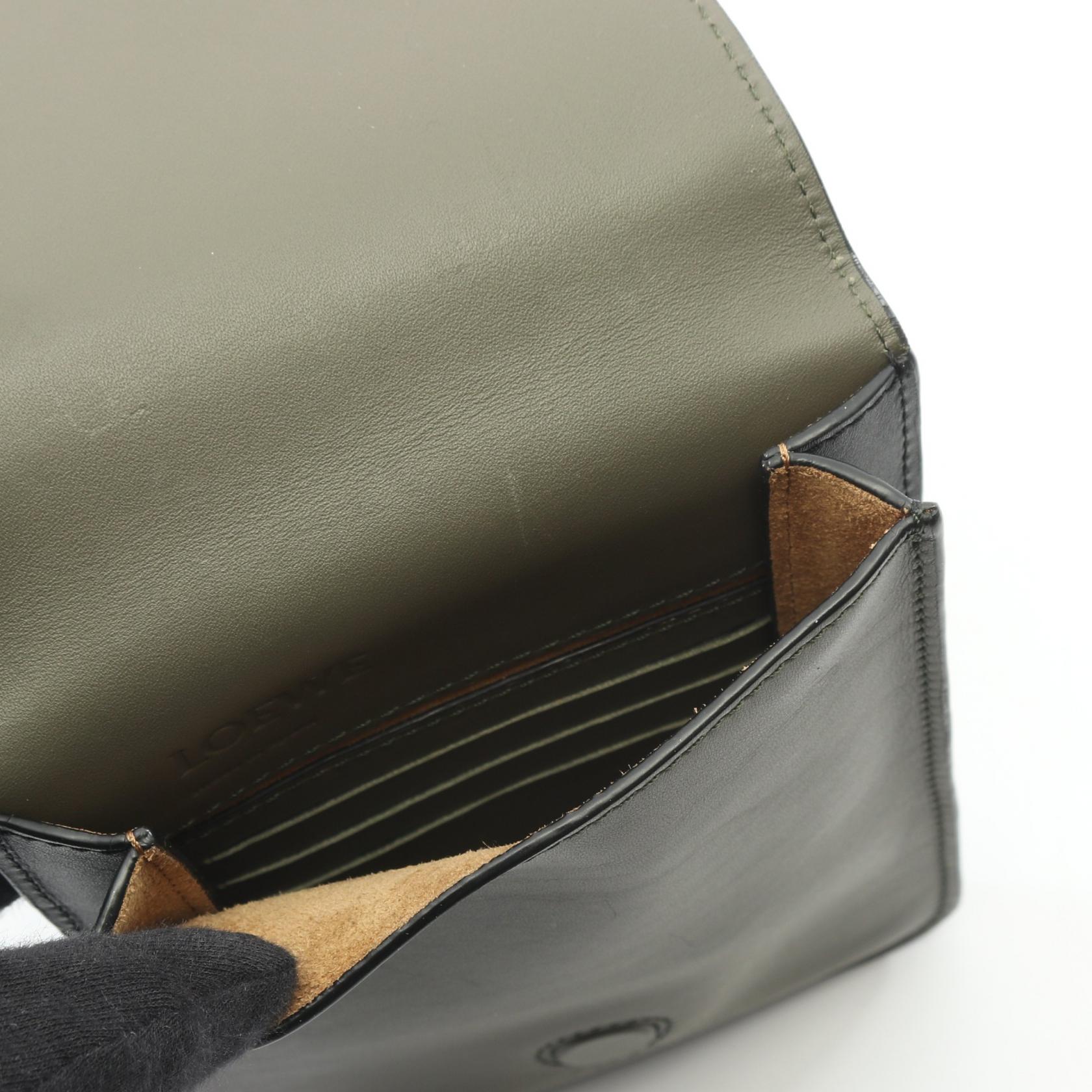 ロエベ GUSSET FLAT CROSSBODY レザーショルダーバッグ