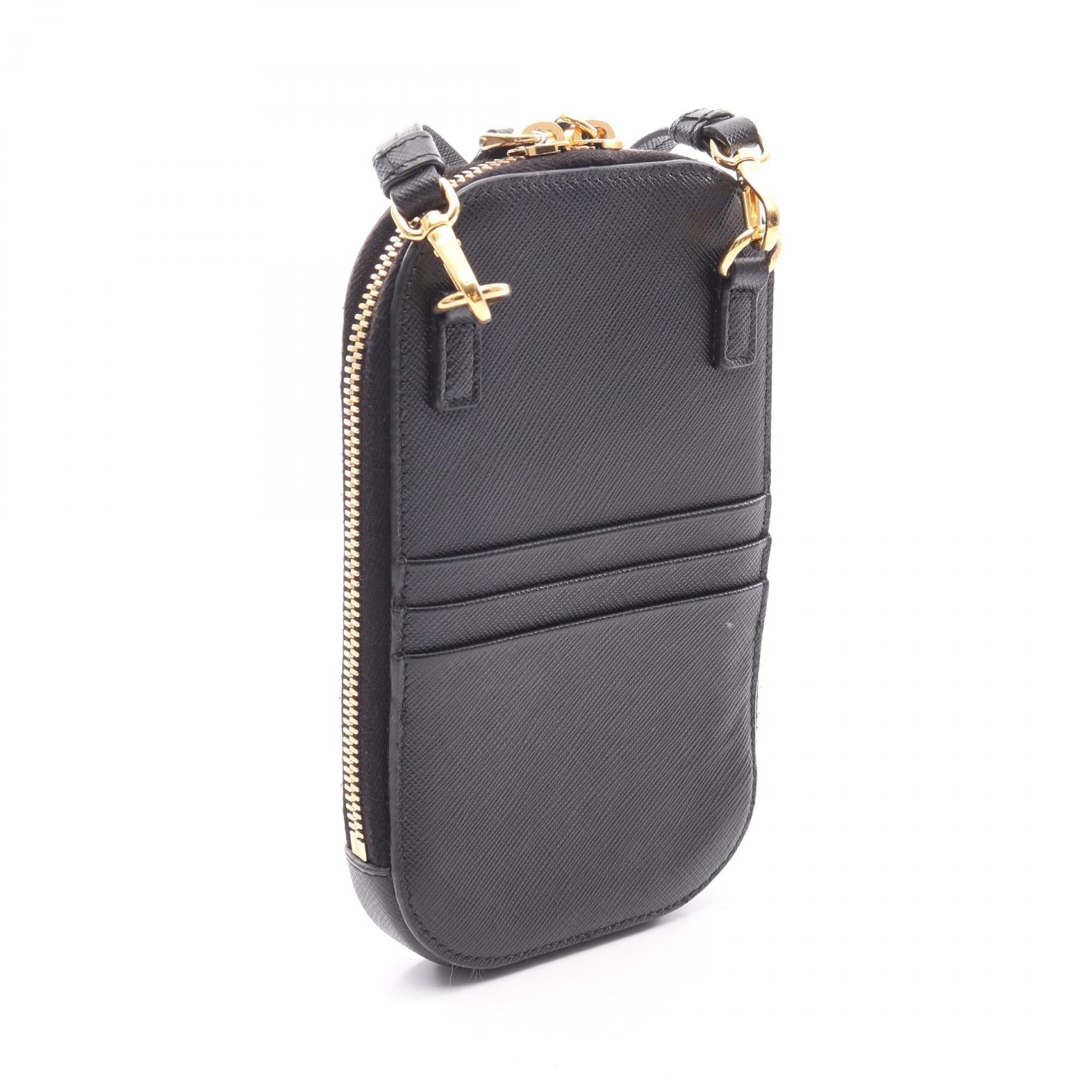 プラダ TESSUTO POCKET サフィアーノレザー ショルダーバッグ