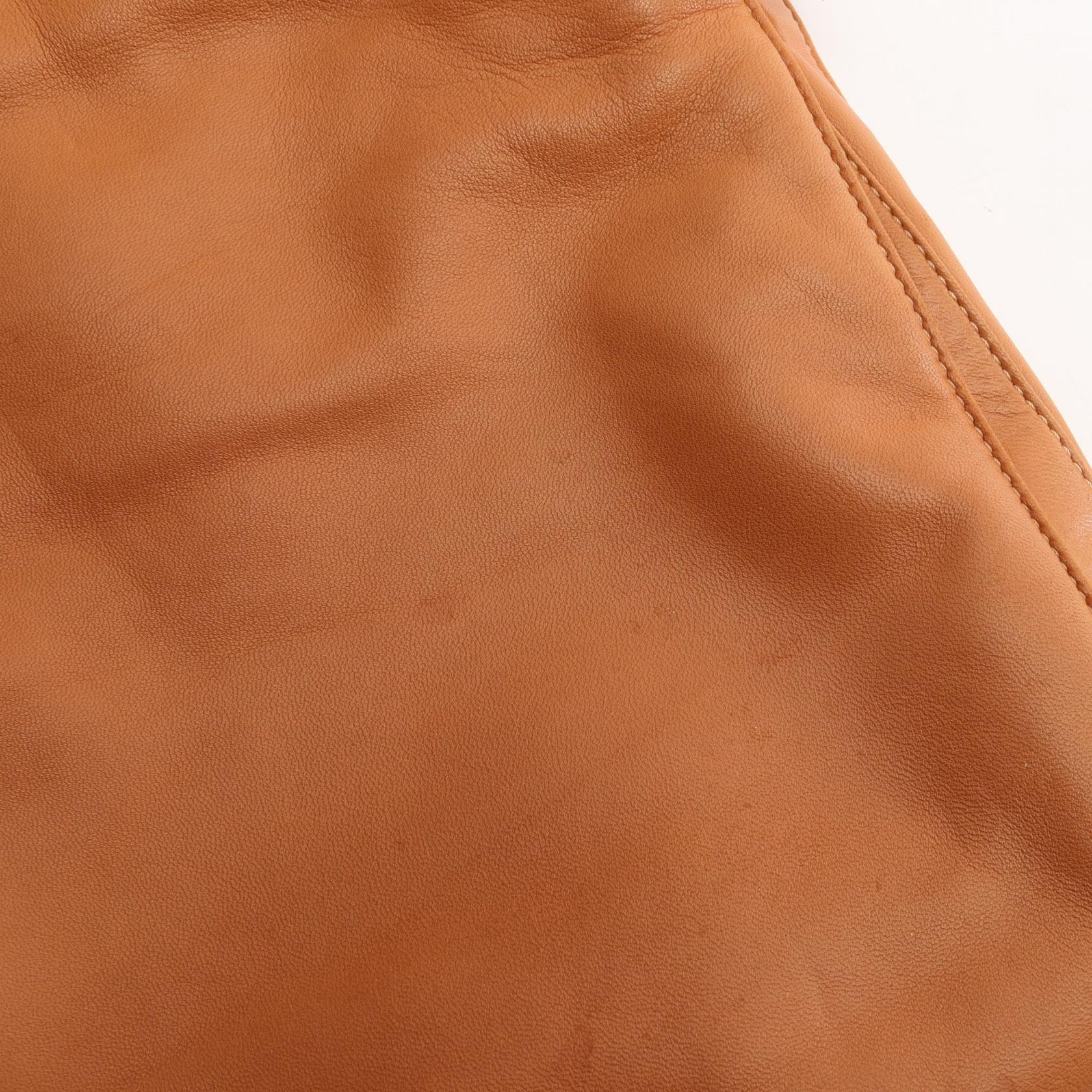 ロエベ アナグラム レザーショルダーバッグ
