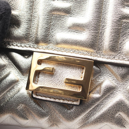 フェンディ バゲット 二つ折り財布