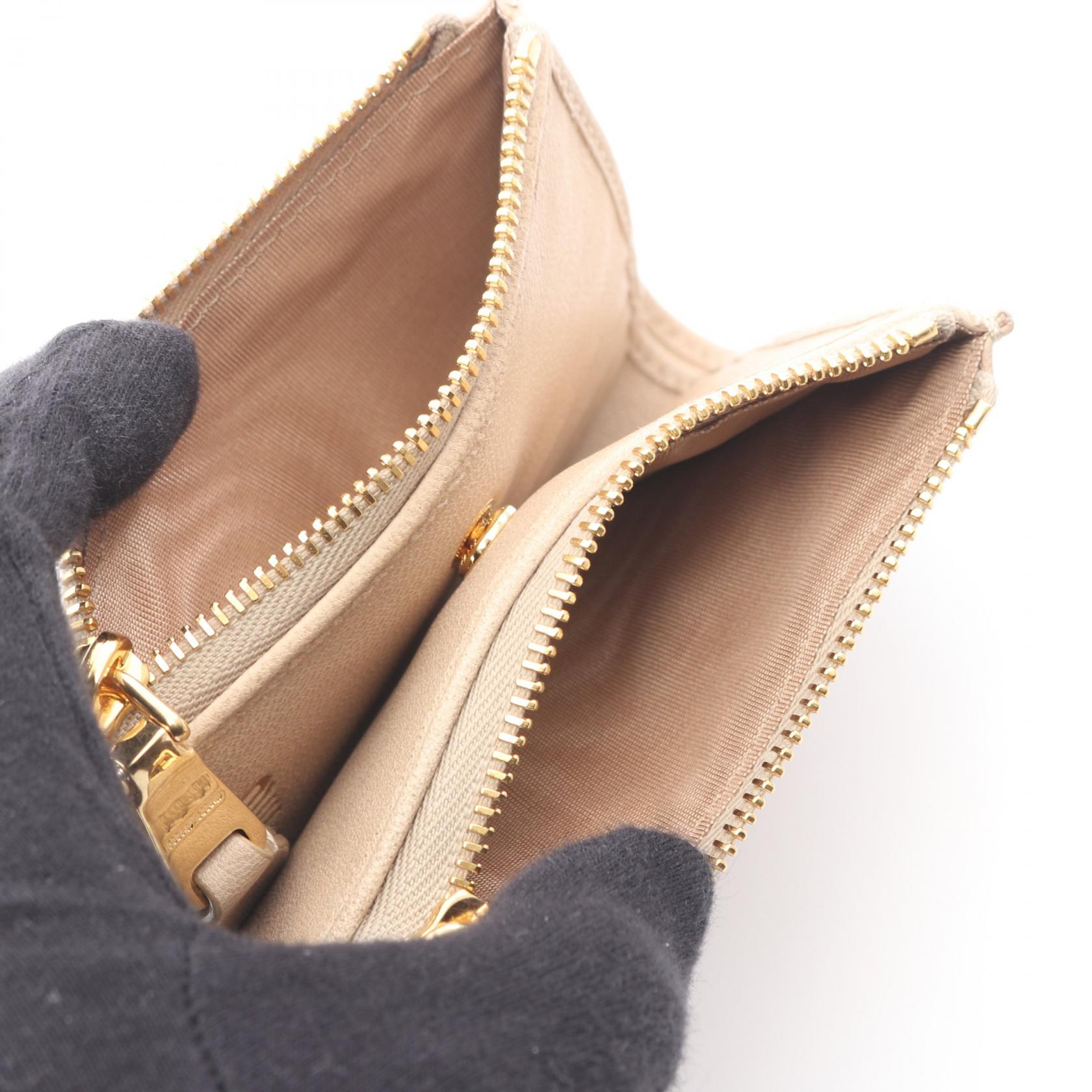 ミュウミュウ NAPPA AVIATOR 二つ折り財布