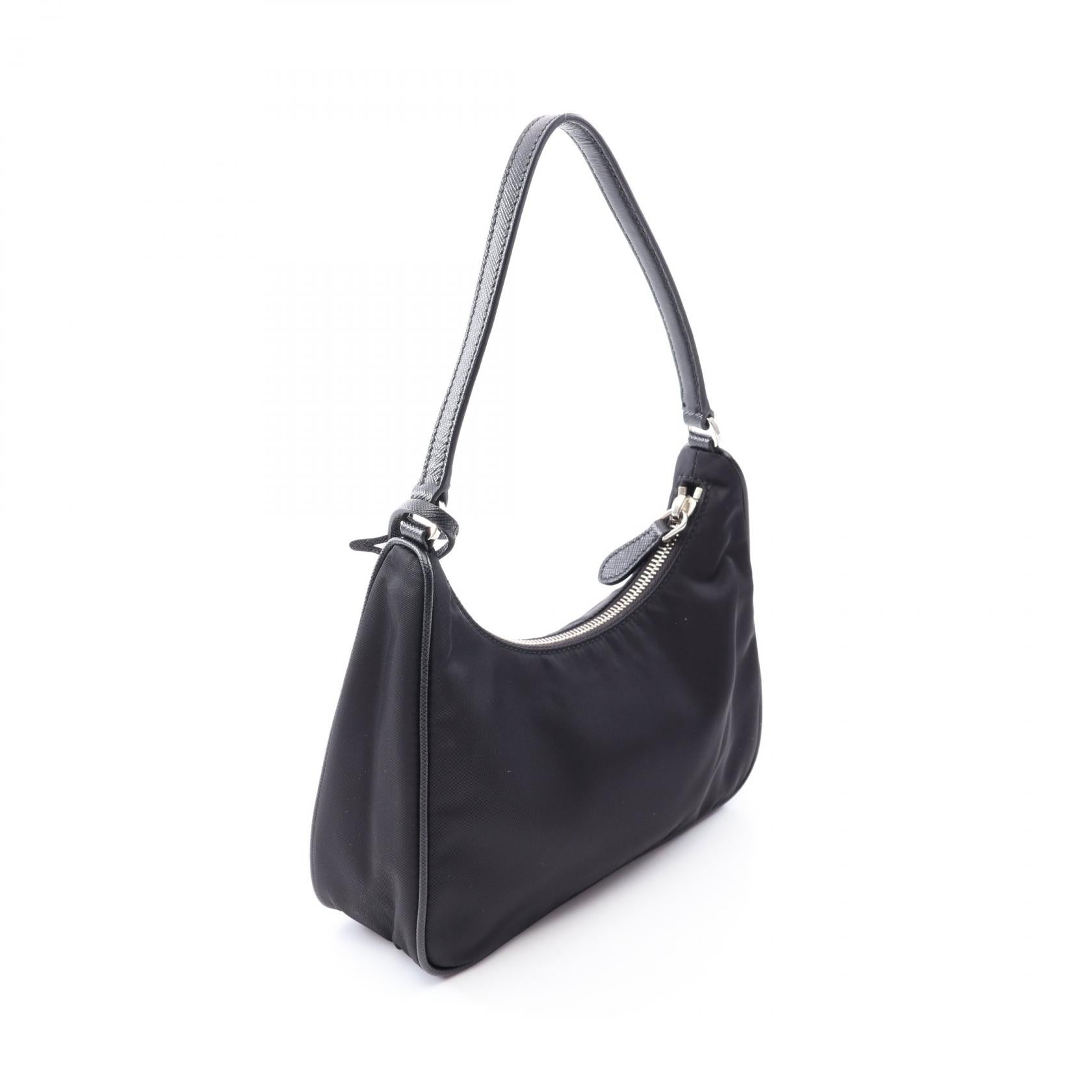 プラダ TESSUTO SAFFIANO Re-Edition 2005 Re-Nylon ハンドバッグ