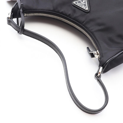 プラダ TESSUTO SAFFIANO Re-Edition 2005 Re-Nylon ハンドバッグ