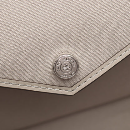 トリーバーチ PERRY T MONOGRAM キャンバスレザートートバッグ