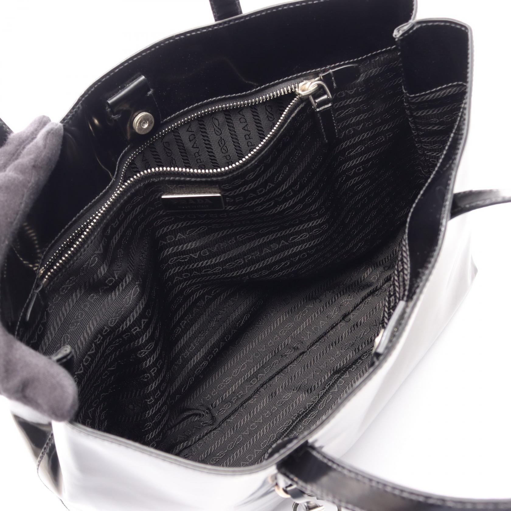 プラダ VERA SPORT レザートートバッグ