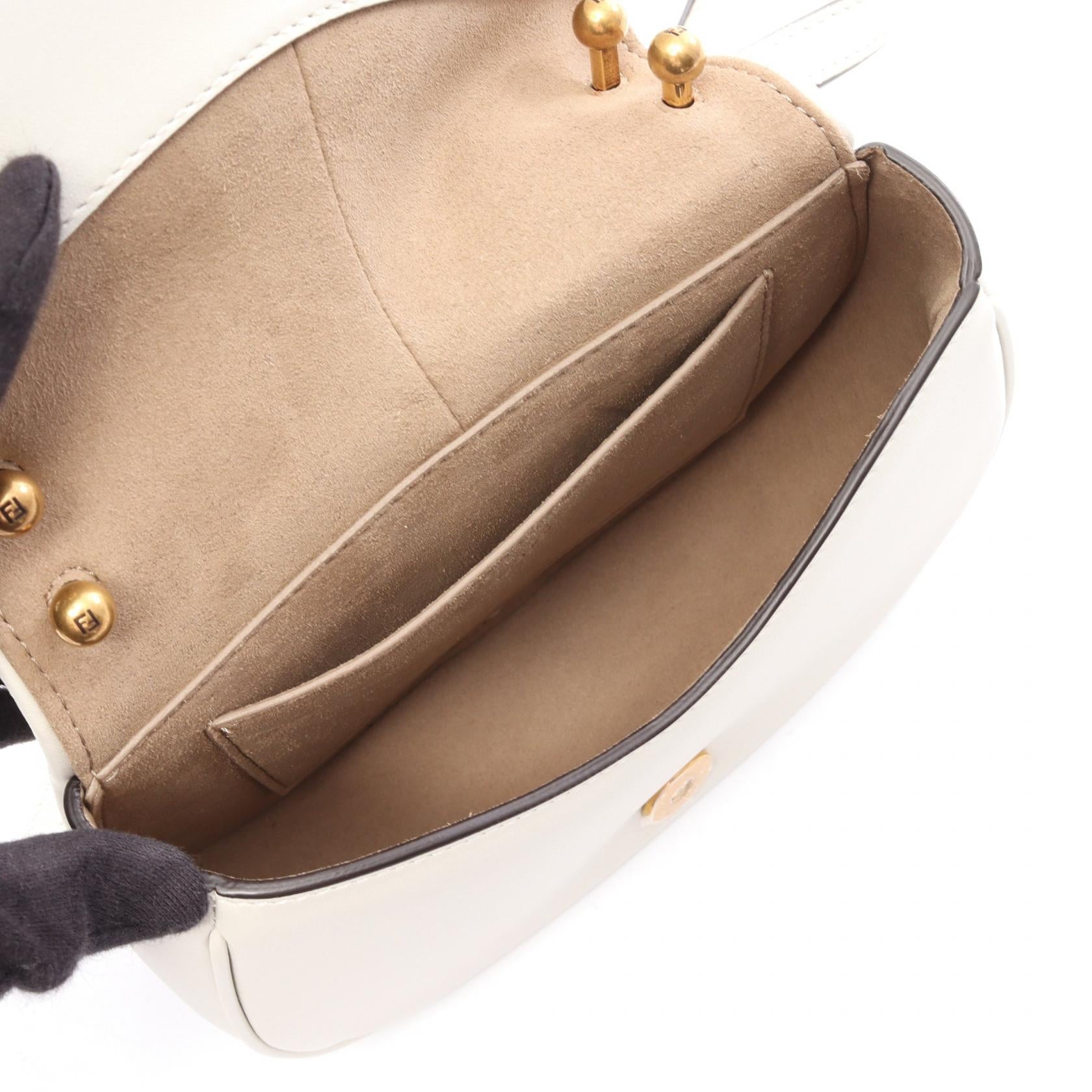 フェンディ カモン レザー ショルダーバッグ