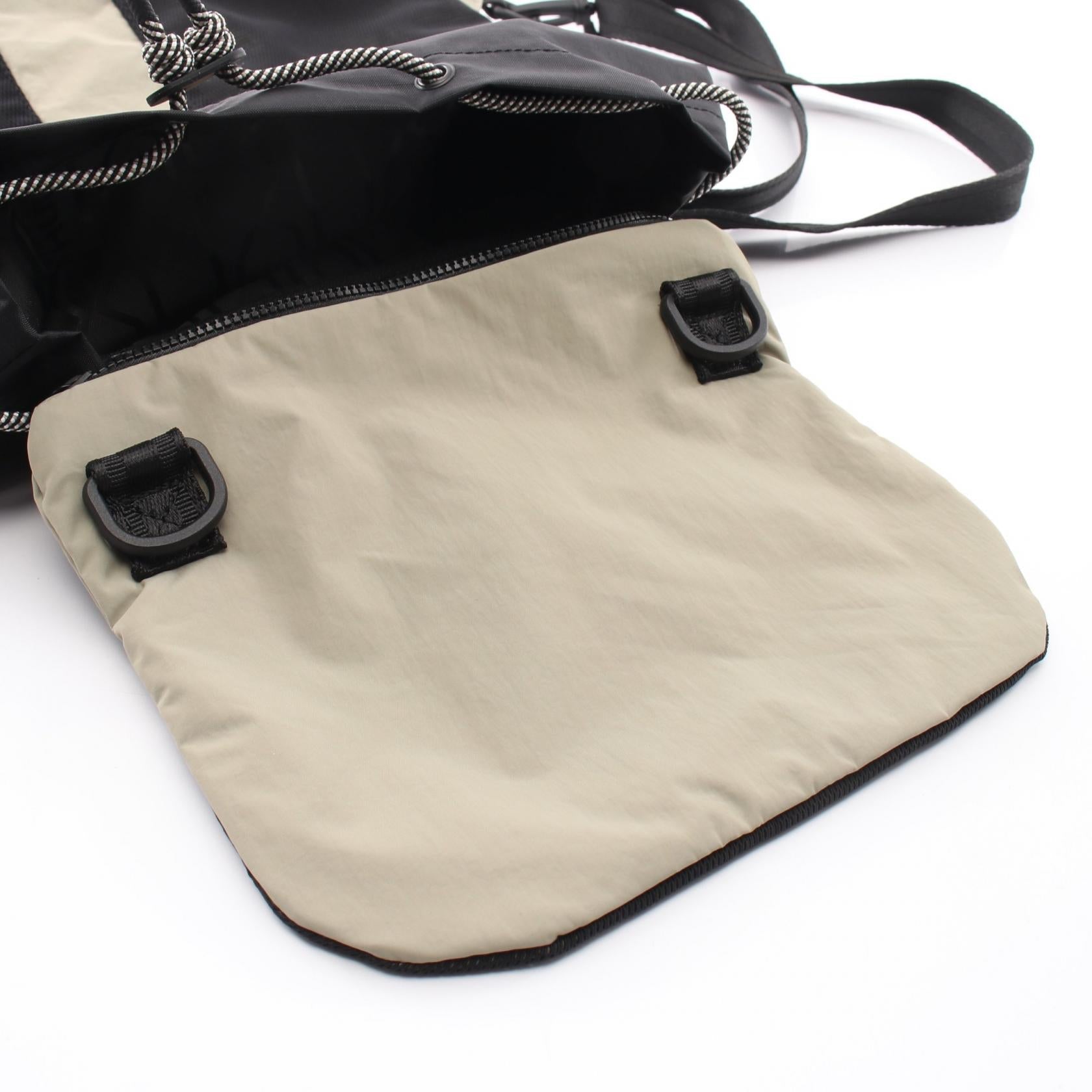 ハンター TRAVEL MULTI FUNCTION PACKABLE ナイロンバックパック