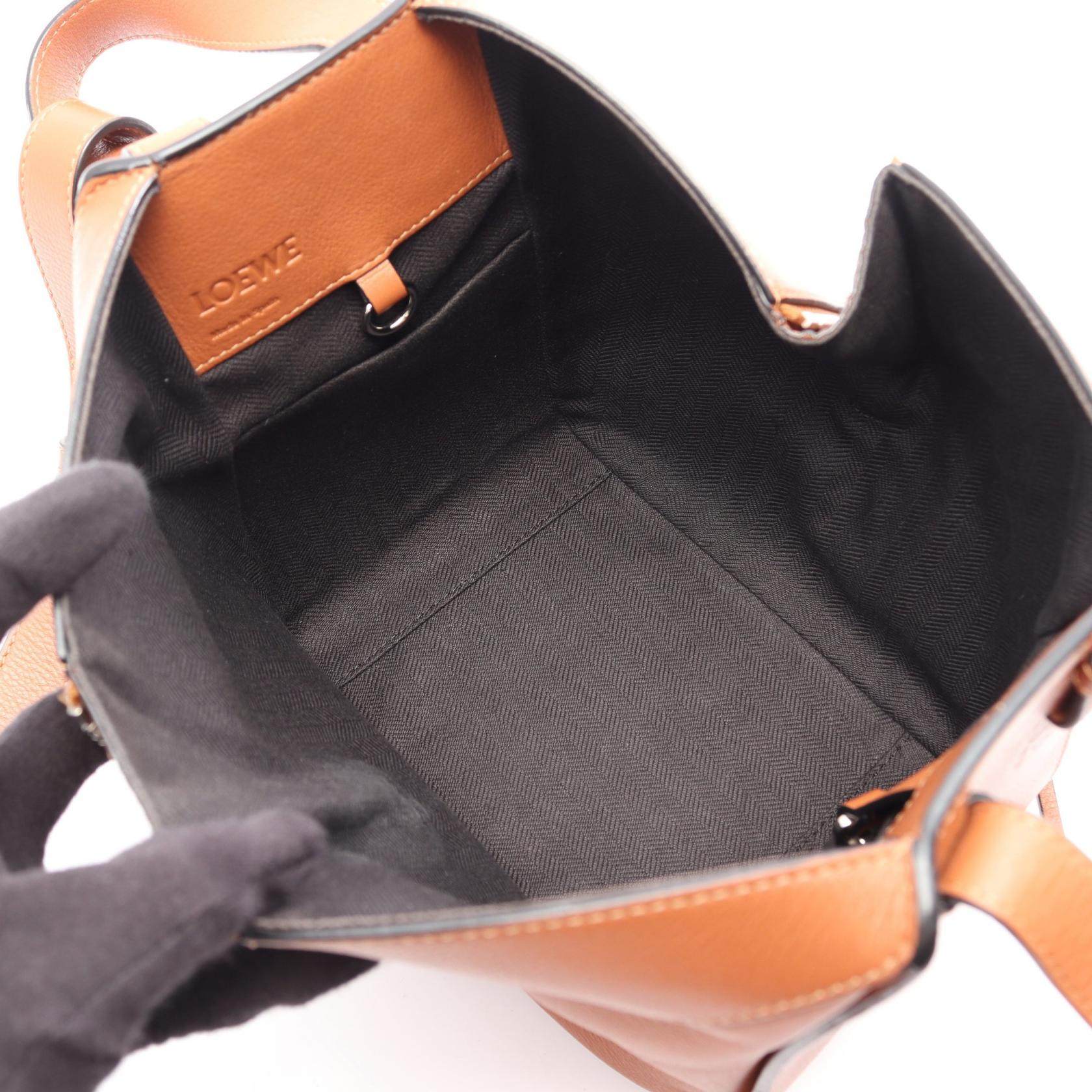 ロエベ ハンモックバッグ コンパクト レザー2wayバッグ