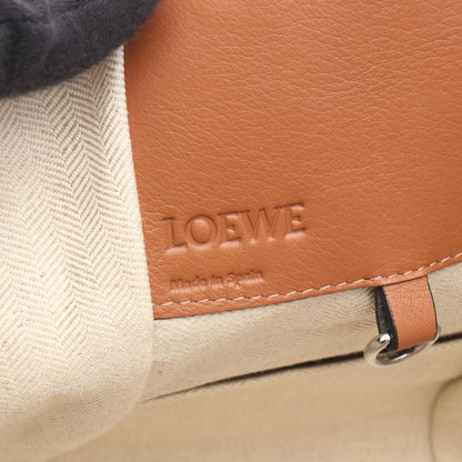 ロエベ HAMMOCK SMALL レザーハンドバッグ