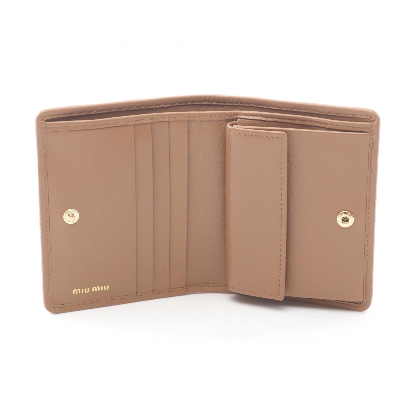 ミュウミュウ MATELASSE レザー二つ折り財布