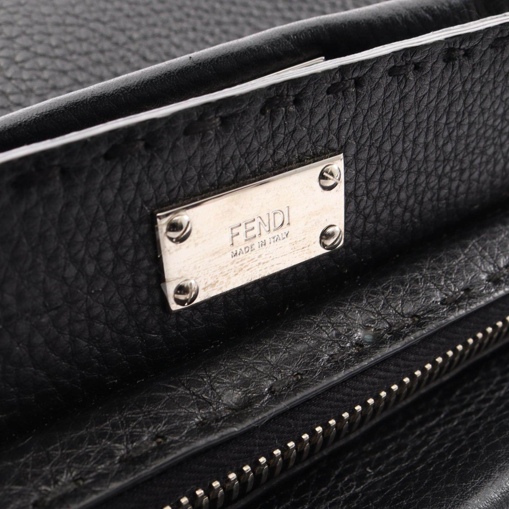 フェンディ ピーカブーフィット 2way レザービジネスバッグ