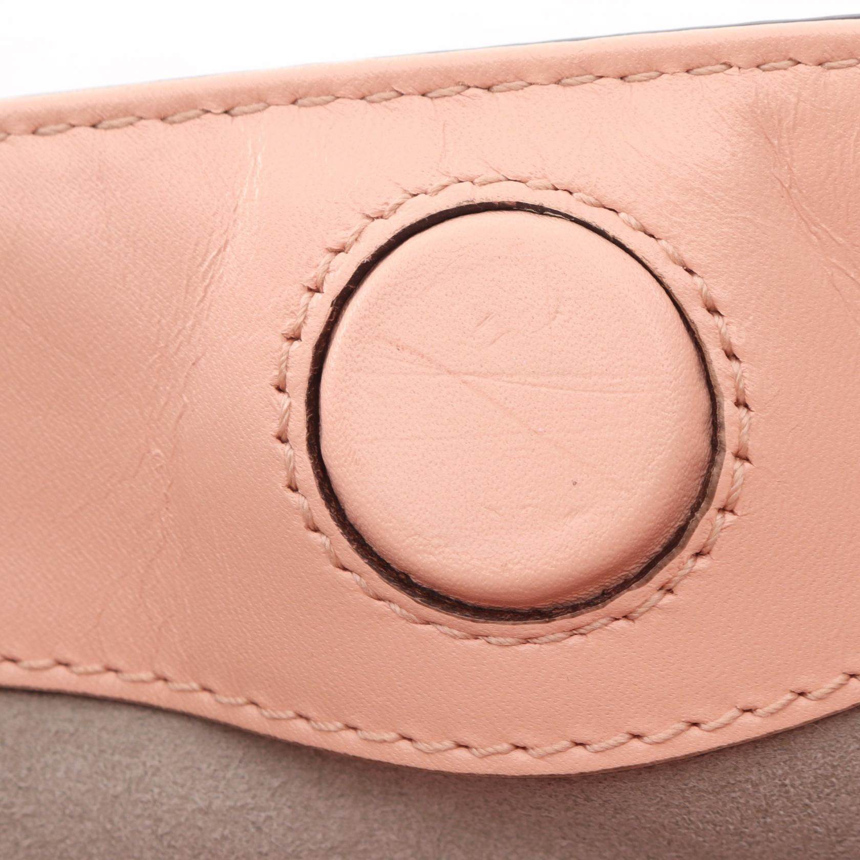 グッチ ニムフェア レザー2WAYバッグ